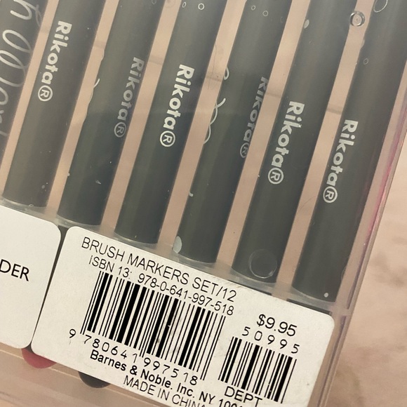 Ricotta Set of Twelve Brush Markers - Picture 4 of 4